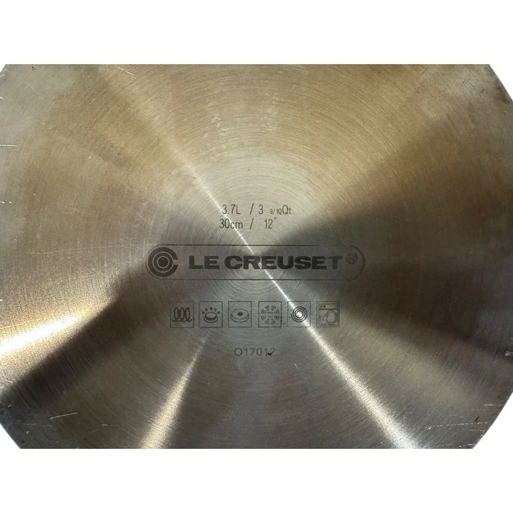 Le Creuset 12" 30cm Nonstick Saute Pan w/ Lid 3.7L Double Handle EUC - Picture 16 of 16